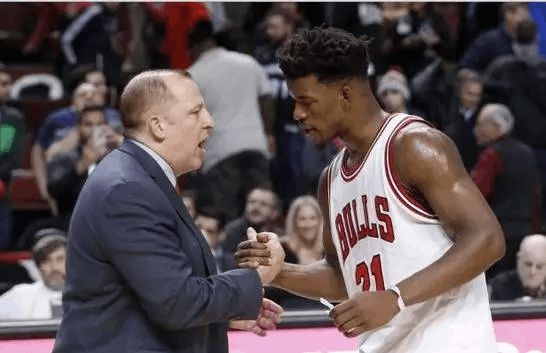 一直以其出 一直以其出