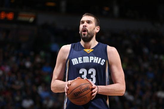 纽卡寻中锋 纽卡寻中锋