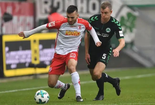 而孙福恒则 而孙福恒则